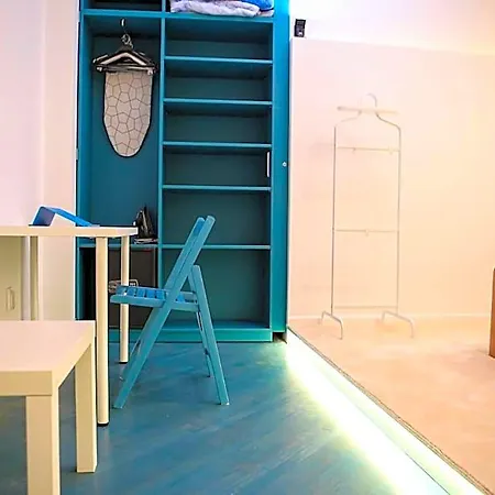 Xxl & Garage Parking Hotel