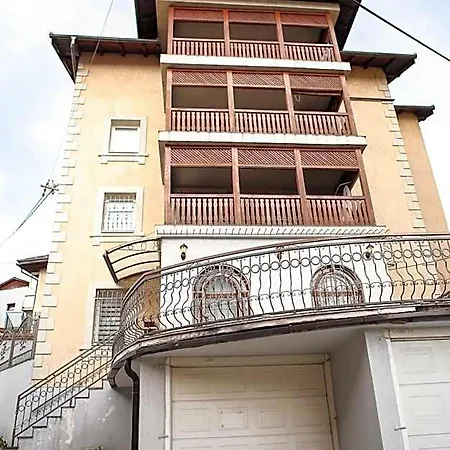 Xxl & Garage Parking 4* Sarajevo