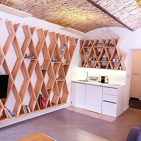 Xxl & Garage Parking Hotel 4*